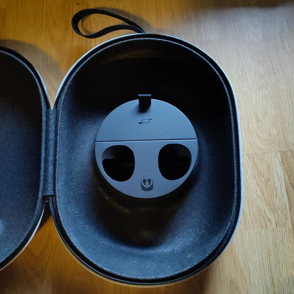 Meta Quest 3 carrying case